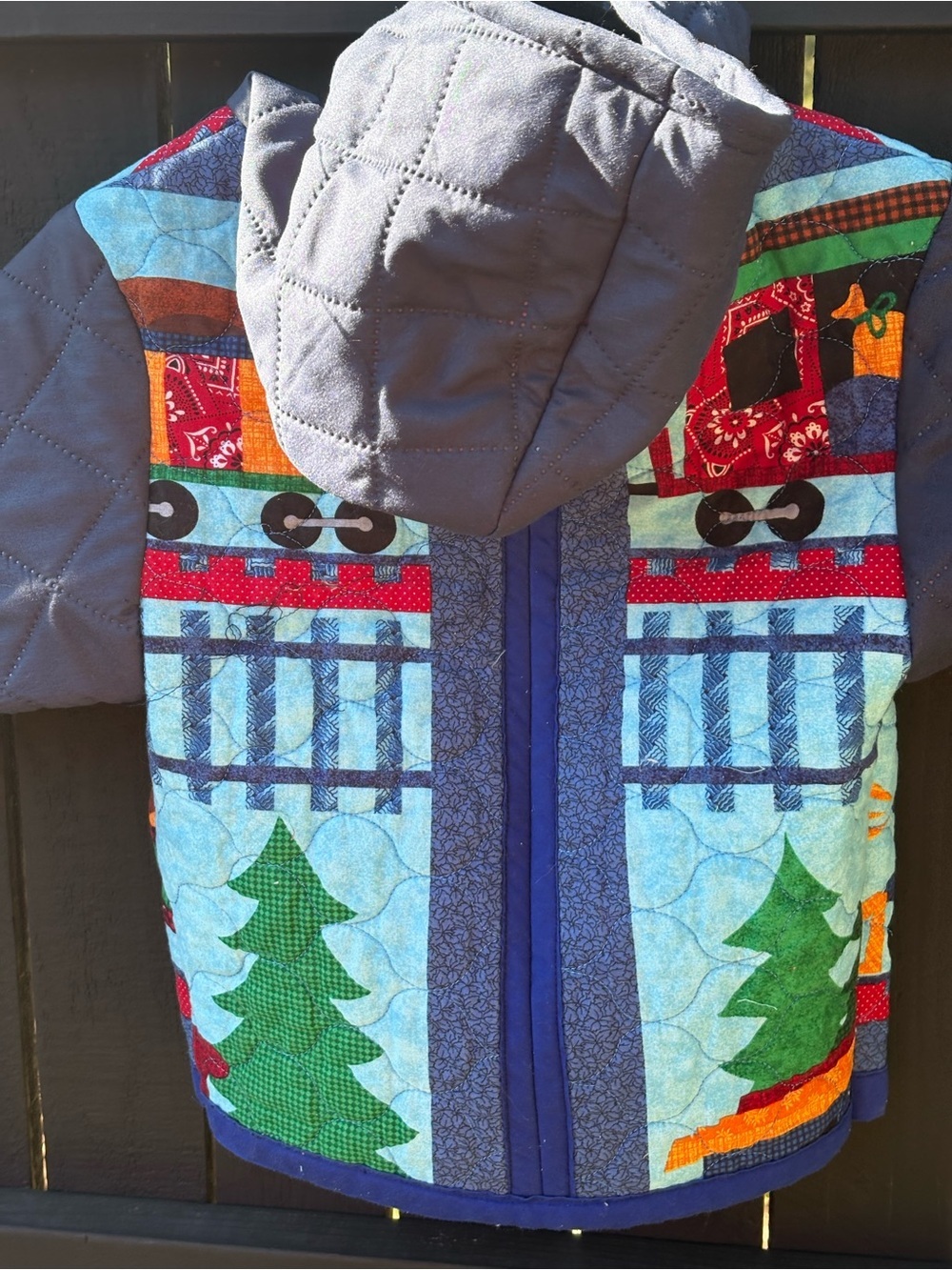 2T/3T kids  Quilted Train Print Jacket - Blue - Picture 3 of 6